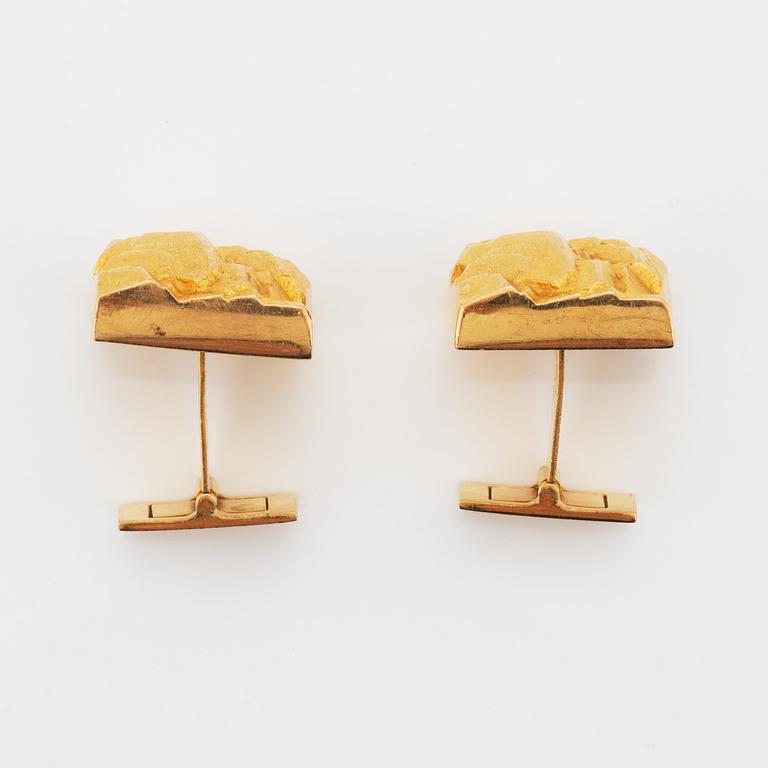 A pair of Björn Weckström 18K gold cufflinks.