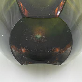 Mona Morales-Schildt, a 'Ventana' glass vase, Kosta.