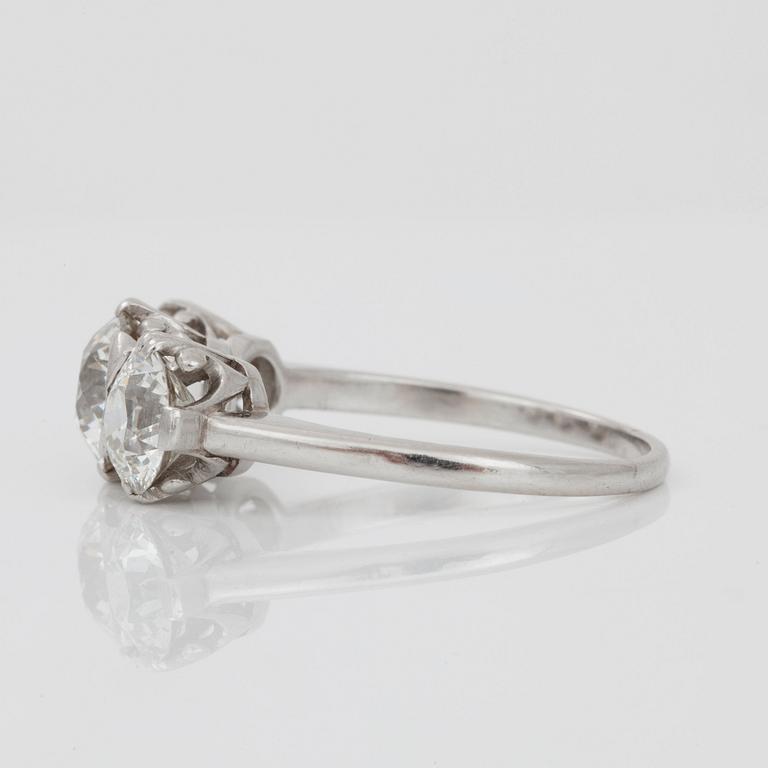 A three stone old-cut diamond ring. Total carat weight circa 3.90 cts. Made by C F Carlman, Stockholm, 1940.