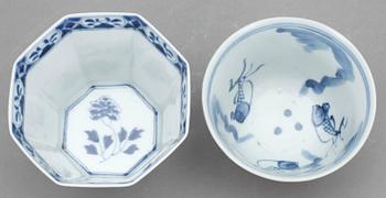 KOPPAR, 2 st, porslin, Kina Qingdynastin, 1700-tal.