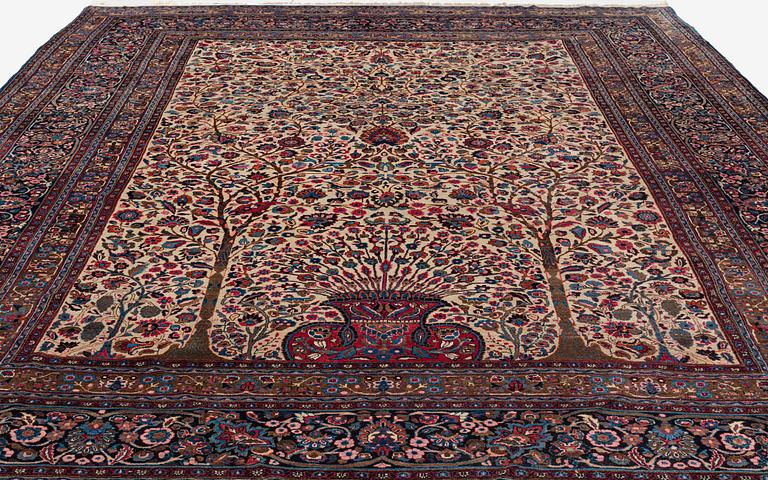 A carpet, semi-antique, Mashad/Moud, ca 431 x 324 cm.