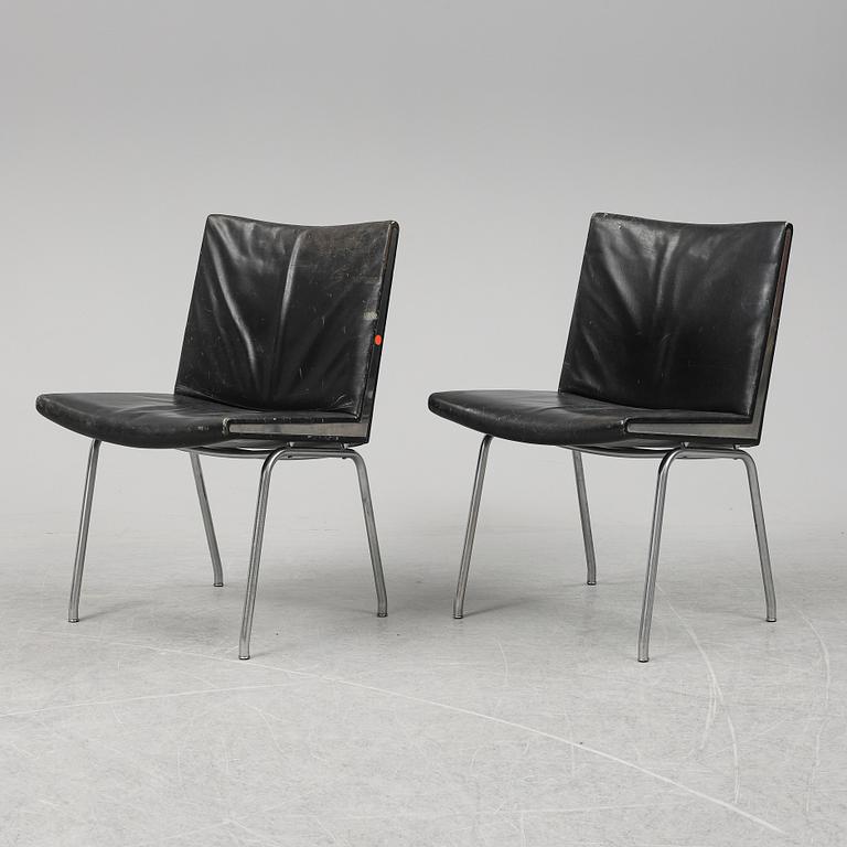 HANS J WEGNER, a pair of 'CH 401' 'Lufthavnstolen' chairs from the Kastrup series, Denmark, 1960's.