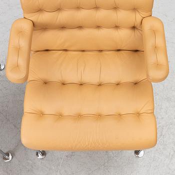 Bruno Mathsson, Armchairs, a pair, “Birgitta”, Dux.