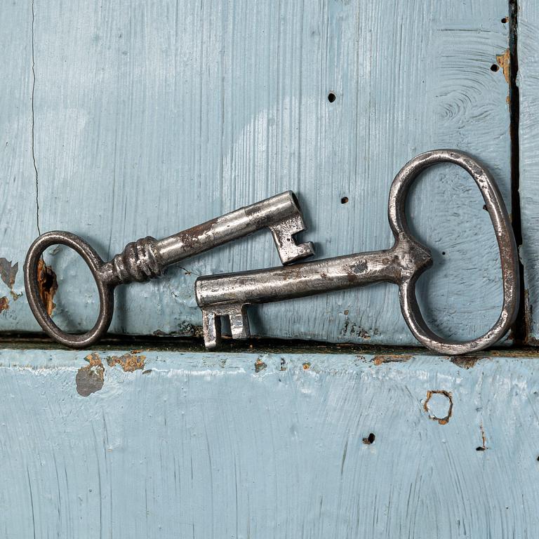 Skåp, allmoge, daterat 1816.