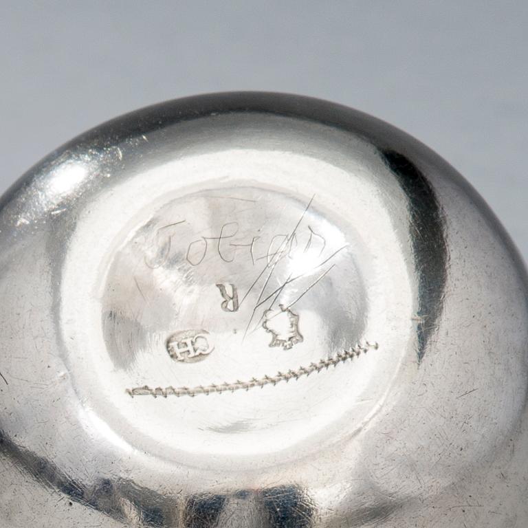 SUPKOPP OCH FAT, silver, Stockholm 1705, totalvikt 149 g.