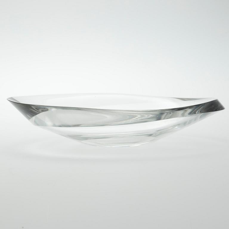 Tapio Wirkkala, A GLASS SCULPTURE.