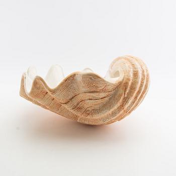 Fat, porcelain, 20th century.