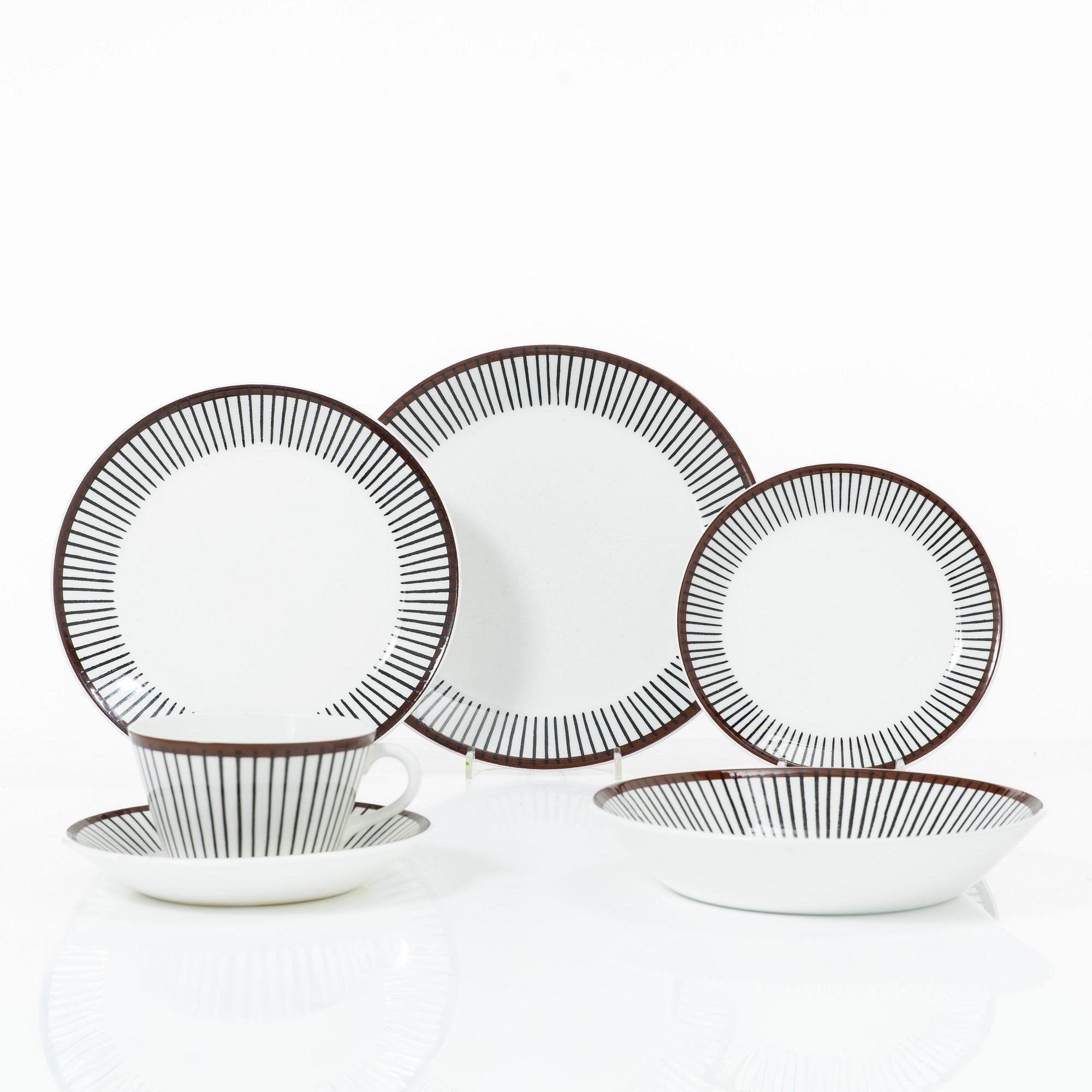 Stig Lindberg, a 36 piece 'Spisa Ribb' service, Gustavsberg.