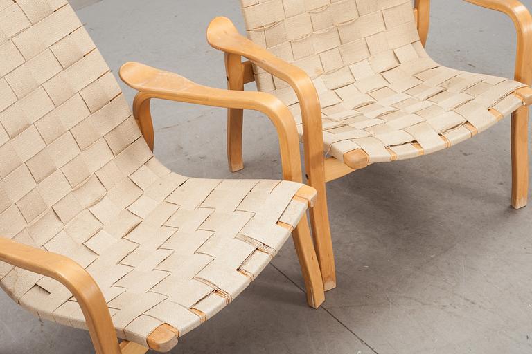 FÅTÖLJ, ett par. "Primo", design Yngve Ekström för Swedese.