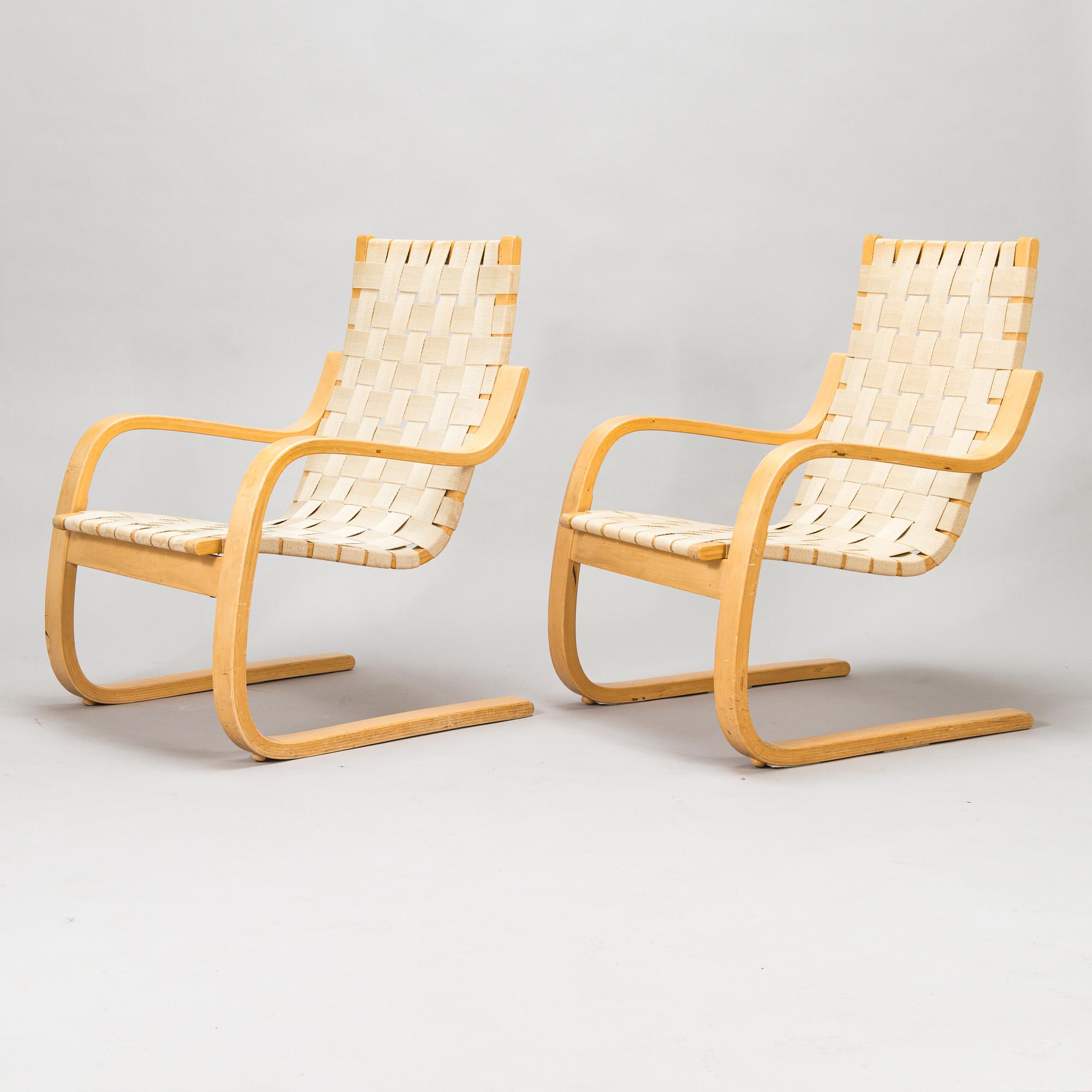 Alvar Aalto, A pair of model 406 armchairs for Artek, 1970s.