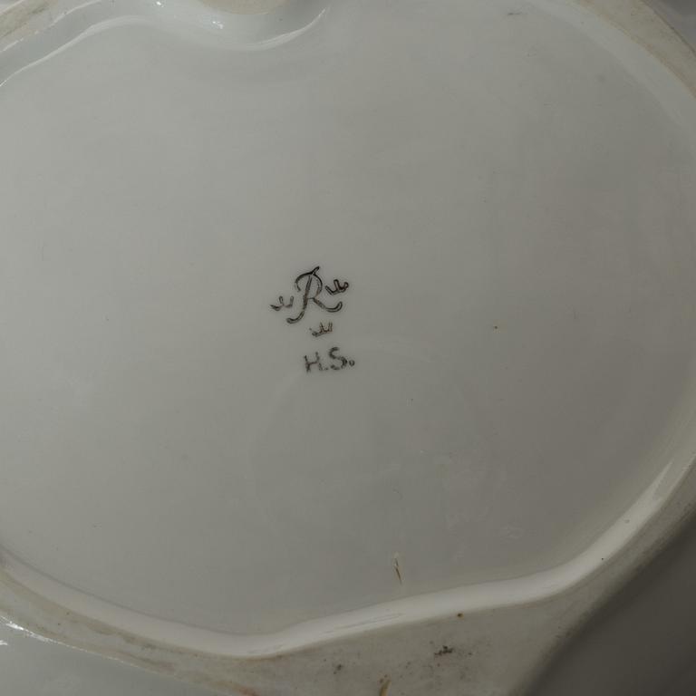 Harald Salomon, Figurines and bowls, 5 pieces, porcelain, Rörstrand.