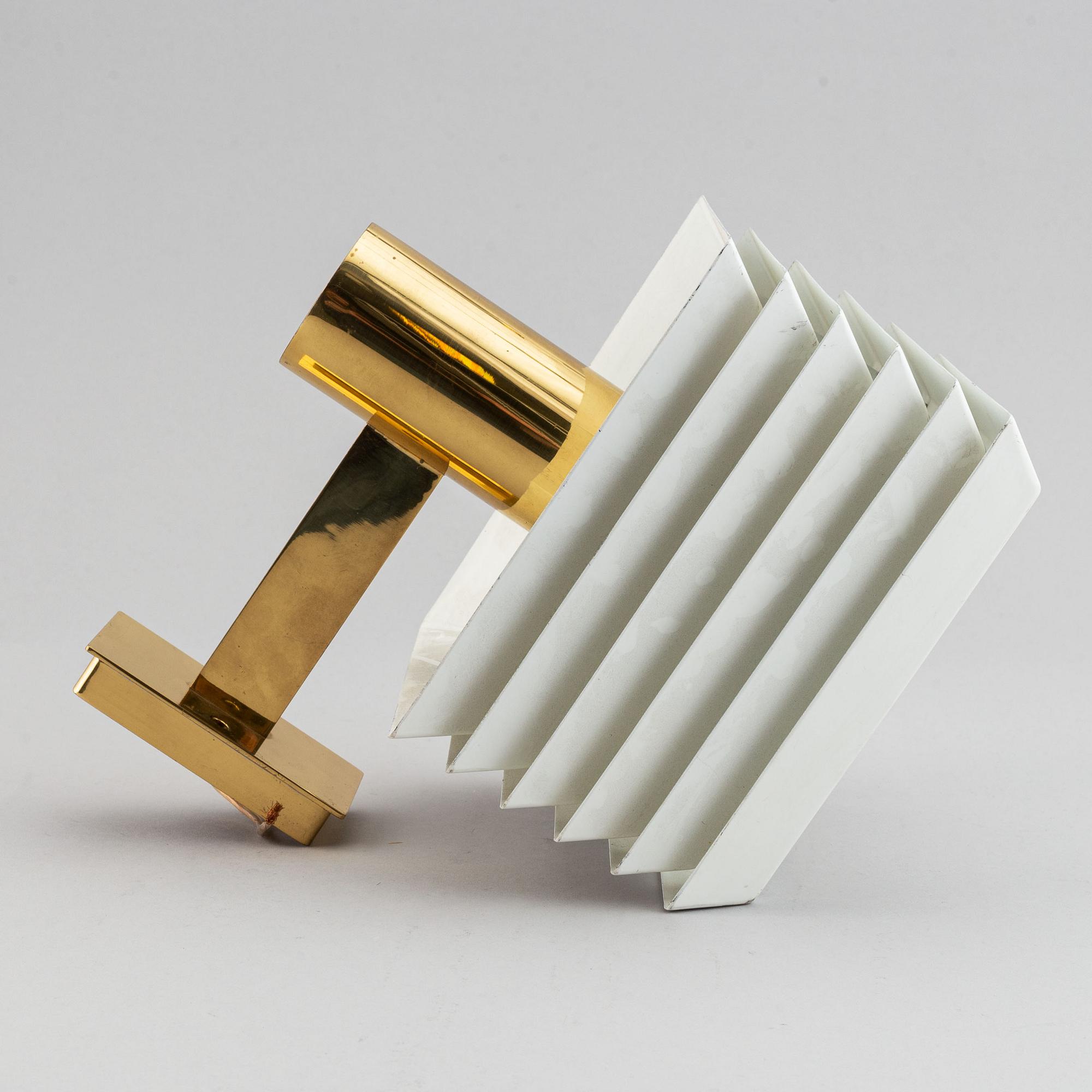 A late 20th century Hans-Agne Jakobsson wall light, V/250, Markaryd, Sweden.