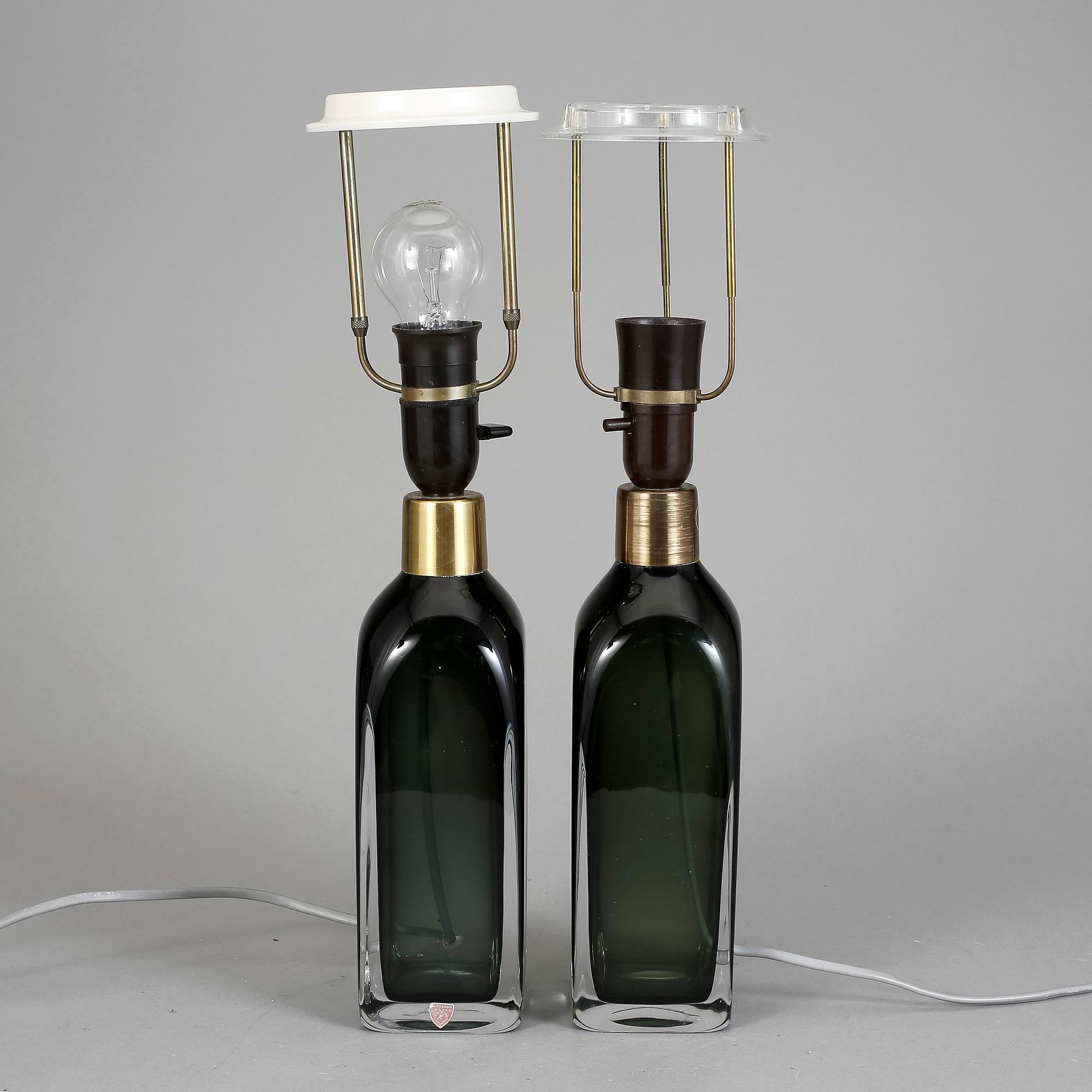 BORDSLAMPOR, ett par, glas, Carl Fagerlund, Orrefors.