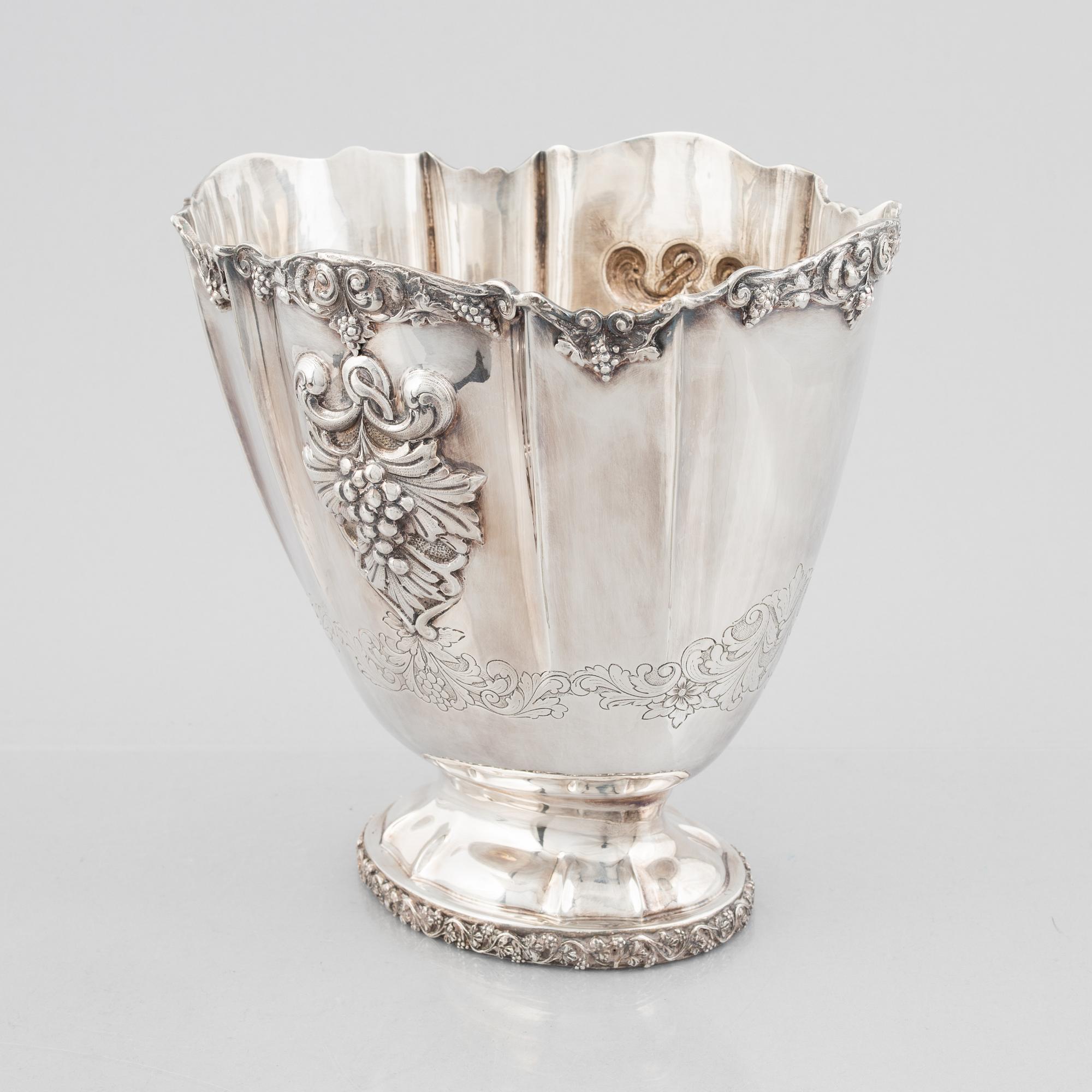 Vinkylare, silver 835, svenska importstämplar, MEMA, 1900-talets första hälft/mitt.