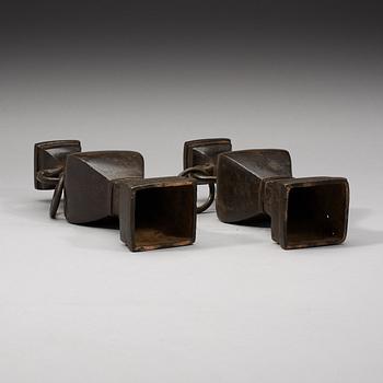 ALTARGARNITYR, tre delar, brons. Mingdynastin (1368-1644).