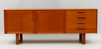 SIDEBOARD, "Domi Monté", Nils Jonsson, Troeds, 1900-talets andra hälft.