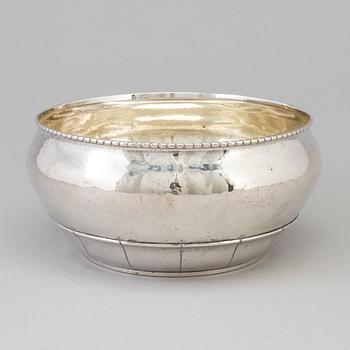 A DANISH SILVER BOWL, 1928.