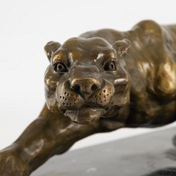 Sculpture, patinated bronze. Mounted on marble stand, second half of the 20th Century.