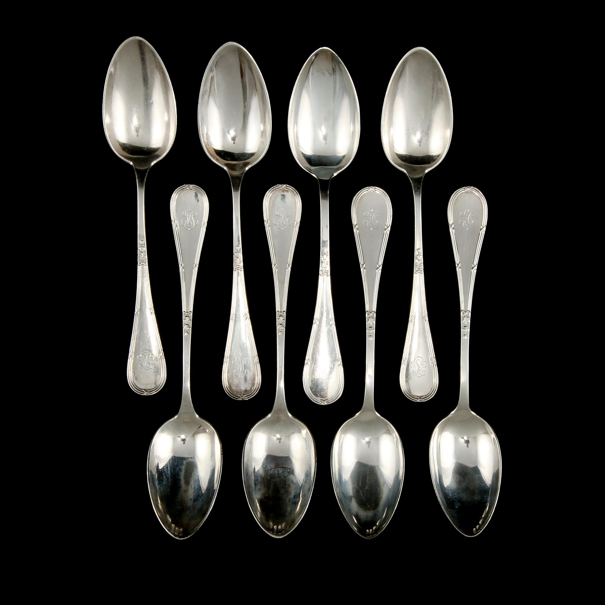 MATSKEDAR, 8 st, silver,Bernhard Hertz, Stockhom samt J.M Johansson, Göteborg, 1910 respetkive 1931. Vikt 540 gram.