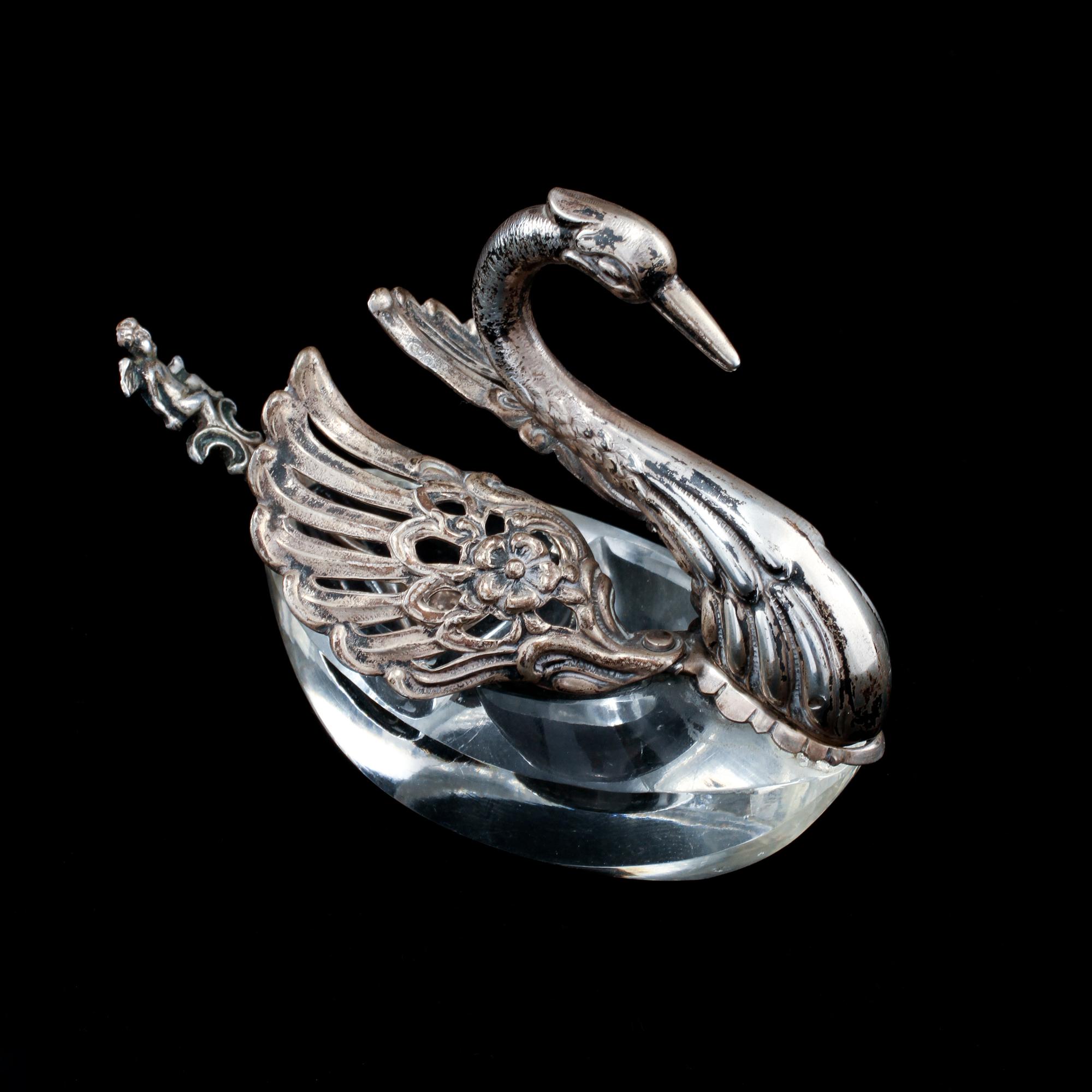 SALTKAR, silver och glas, utländska stämplar, omkring 1900-talets mitt.