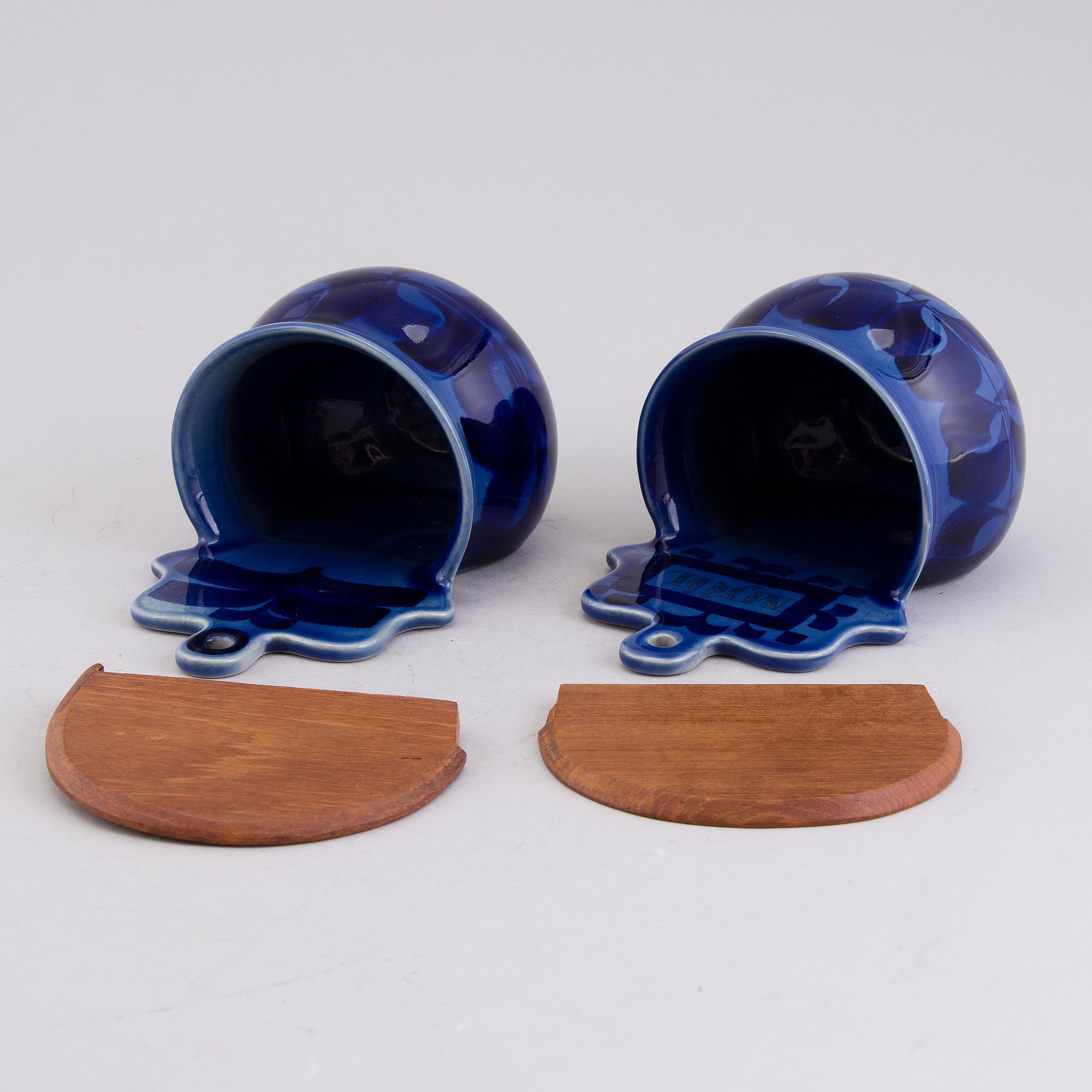 MARIANNE WESTMAN, Set of three stoneware jars by Rörstrand, second half of 20th Century.