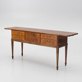 Sideboard/serving sideboard, English style, first half of the 20th century.