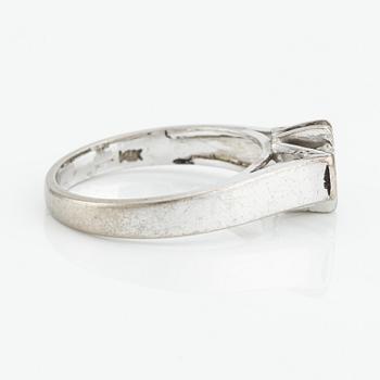 Ring, 14K white gold with brilliant cut diamond.