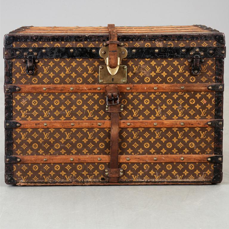 LOUIS VUITTON, koffert, omkring sekelskiftet 1900.