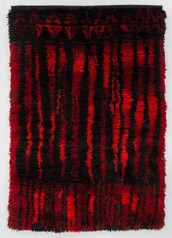 Kirsti Ilvessalo, rya modell för Finska handarbetets vänner. Ca 140 x 90 cm.