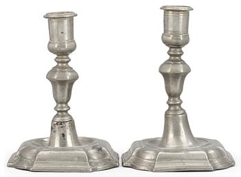 1053. Two matched pewter candlesticks by D. and E. Björkman, Stockholm 1746 and 1754.