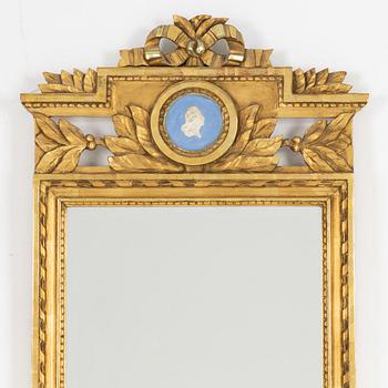 Spegel, gustaviansk stil, 1946.