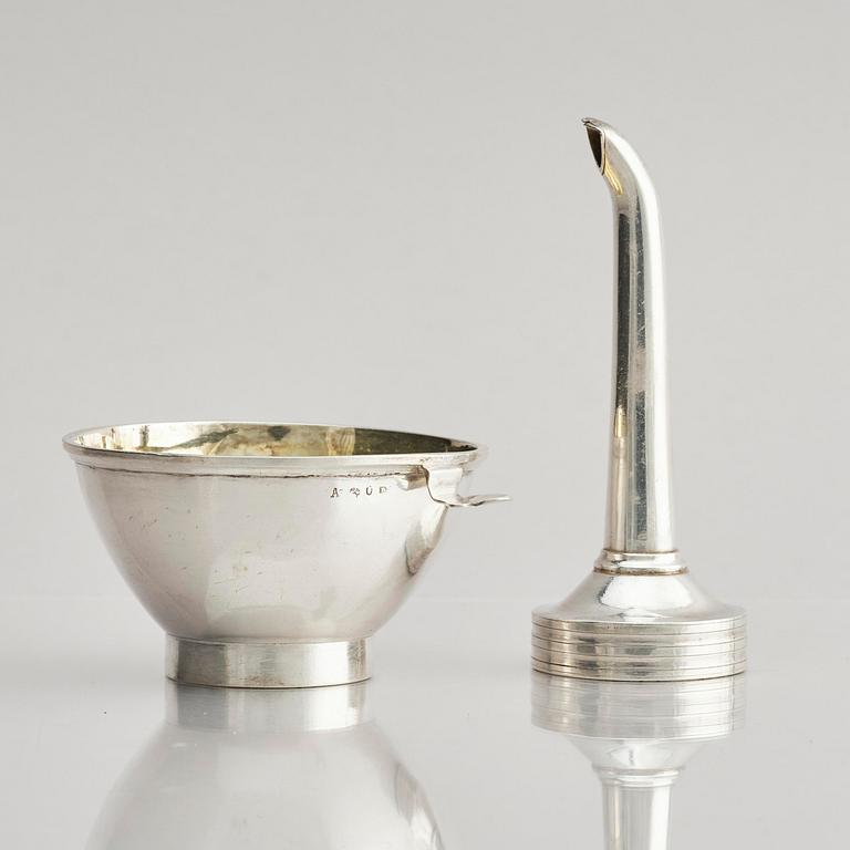 A Swedish early 19th century silver wine funnel, marks of Pehr Zethelius, Stockholm 1807.