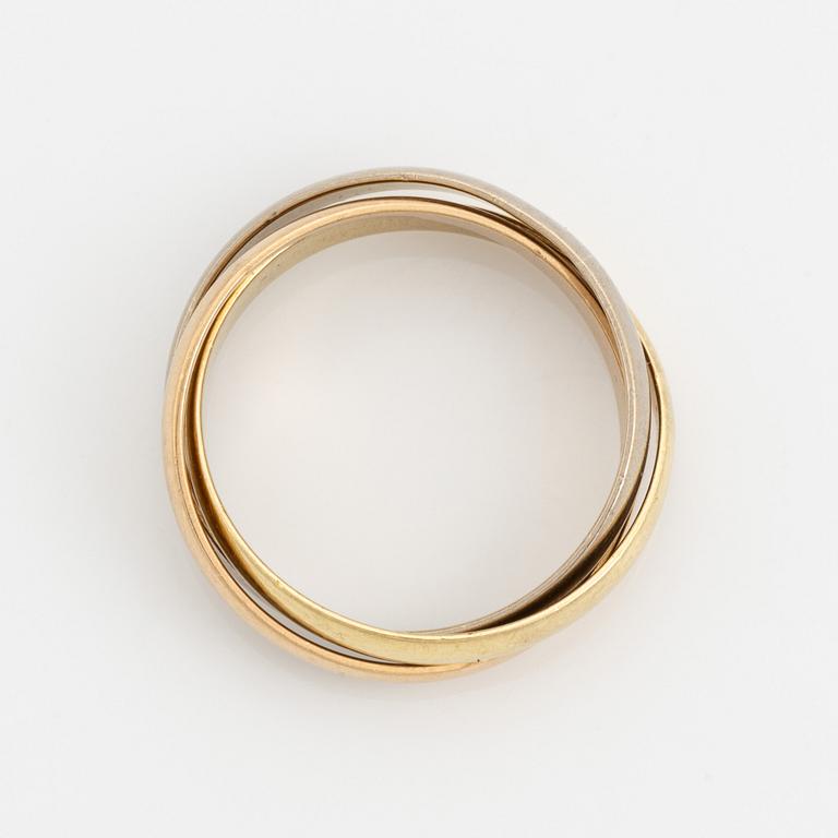 18K three coloured gold ring.