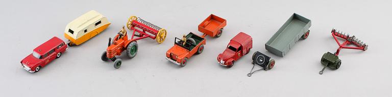 LEKSAKSBILAR, Dinky Toys, 1900-talets mitt.