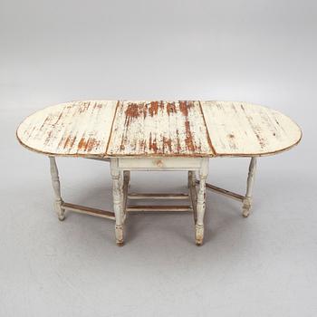 Drop-leaf table, 19th century.