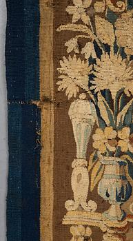 Vävd tapet, "Verdure", gobelängteknik, "entre-fenêtre", ca 314 x 109, cm, Aubusson omkring 1700-1700-talets förra hälft.