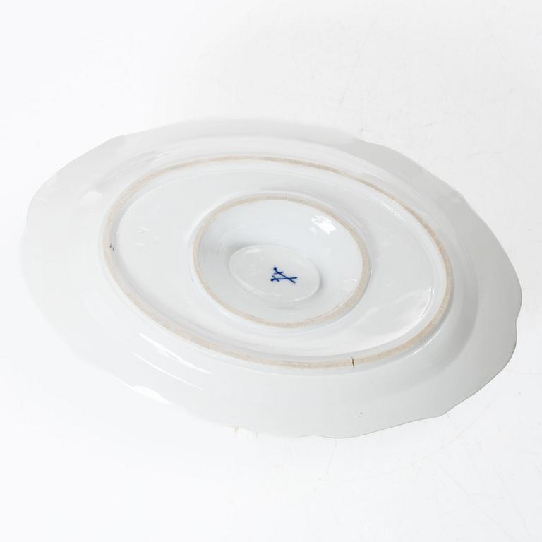 A Meissen porcelain sauce bowl, 1890s.