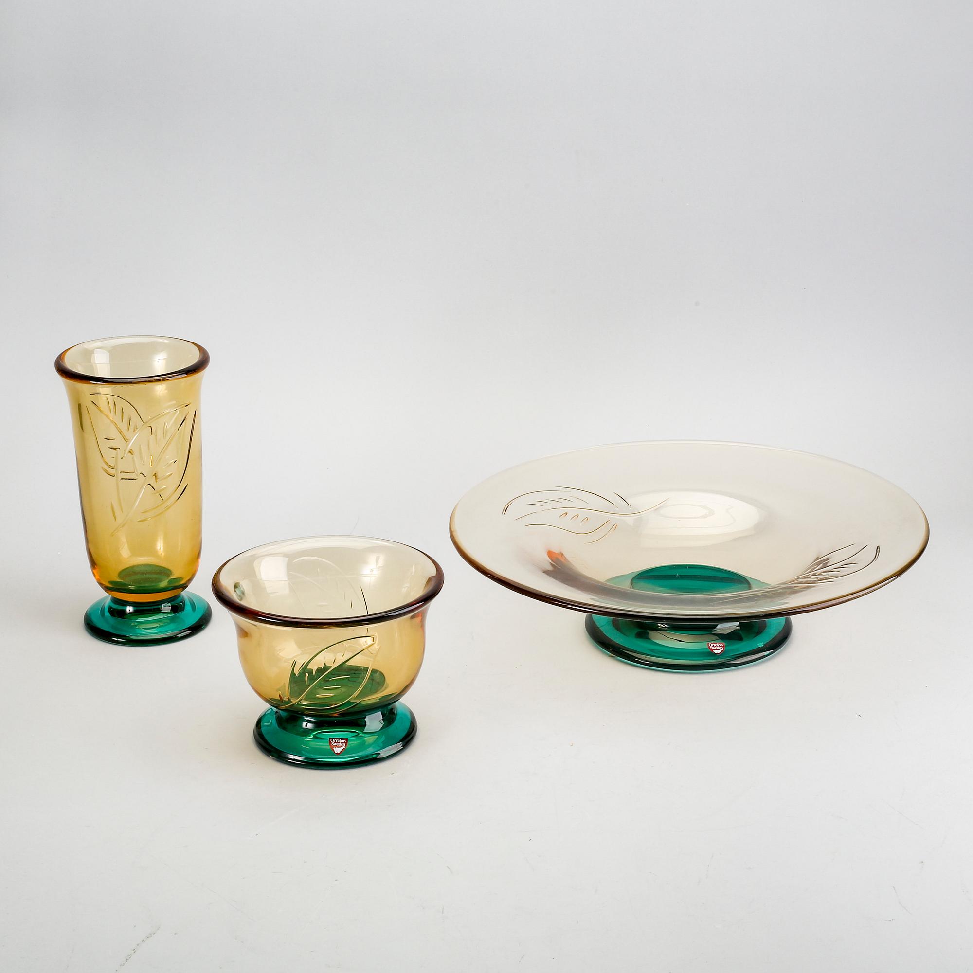 Gunnar Cyrén, bowls / vase, 3 pcs, Orrefors, signed.