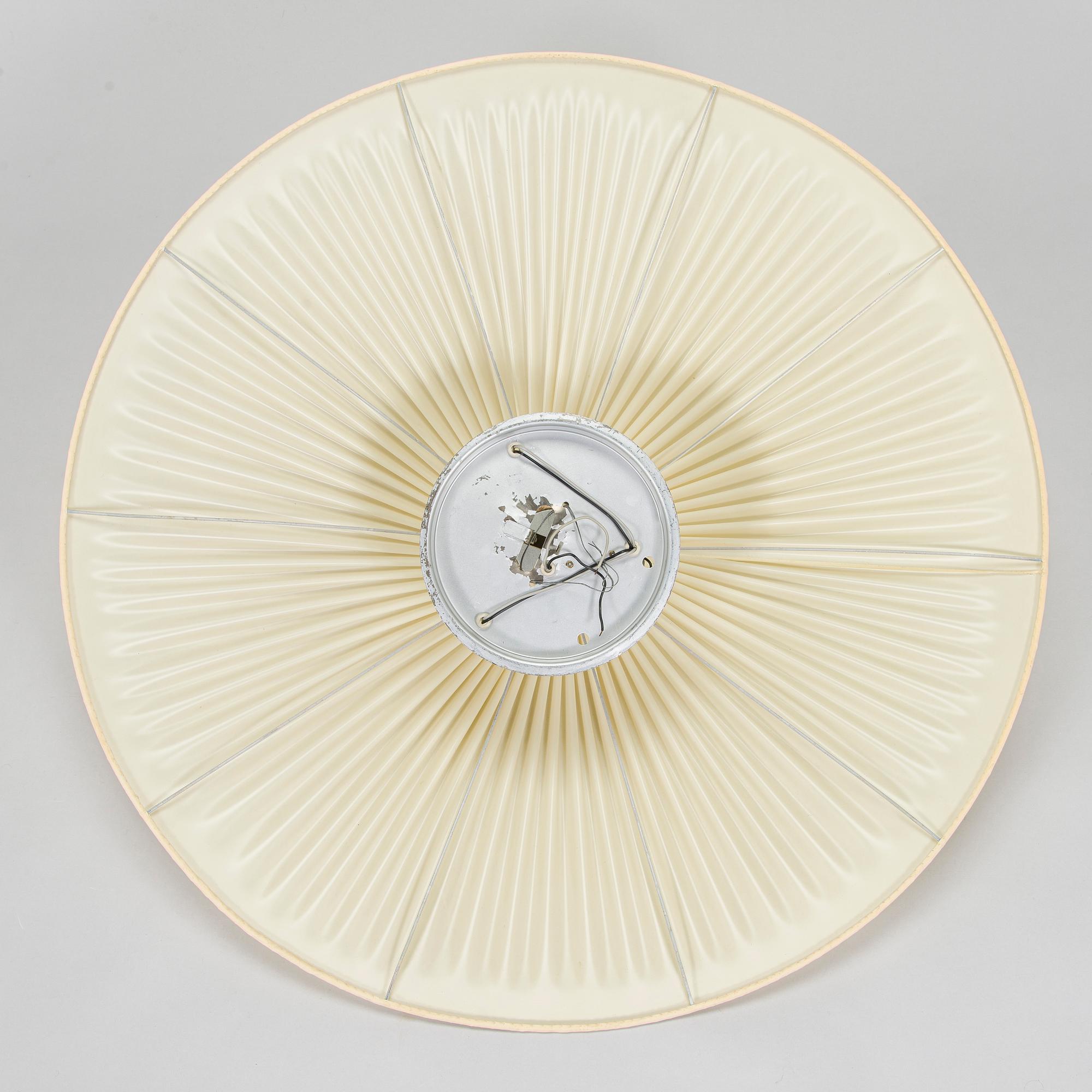 Paavo Tynell, taklampa / takplafond, modell 1076 / 80220, Idman 1900-talets mitt.