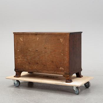 Byrå, art deco, 1920/30-tal.