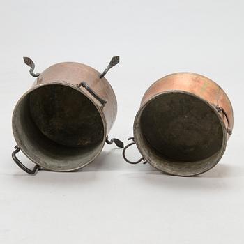 KATTILOITA, 2 kpl, kuparia, 1800-luvun loppupuoli.
