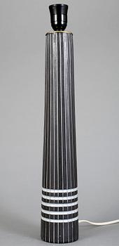 BORDSLAMPA/VAS, Ingrid Atterberg, Upsala-Ekeby, lergods. "Vinga", i produktion 1955-57.