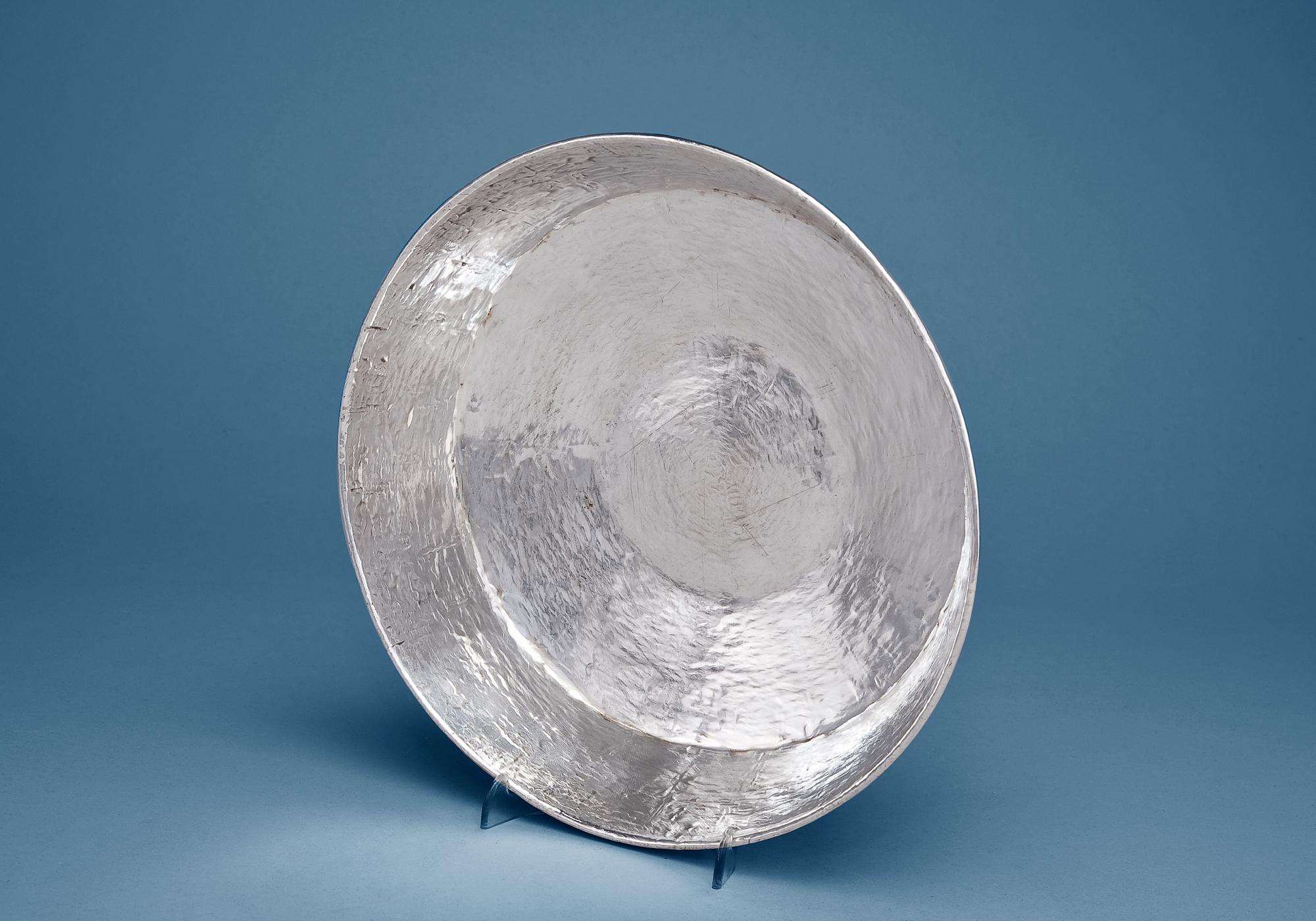 Tapio Wirkkala, A SILVER BOWL.