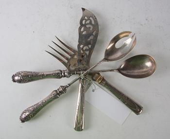 SERVERINGSBESTICK, ett par, silver, Ryssland, Bolin, omkring 1900.