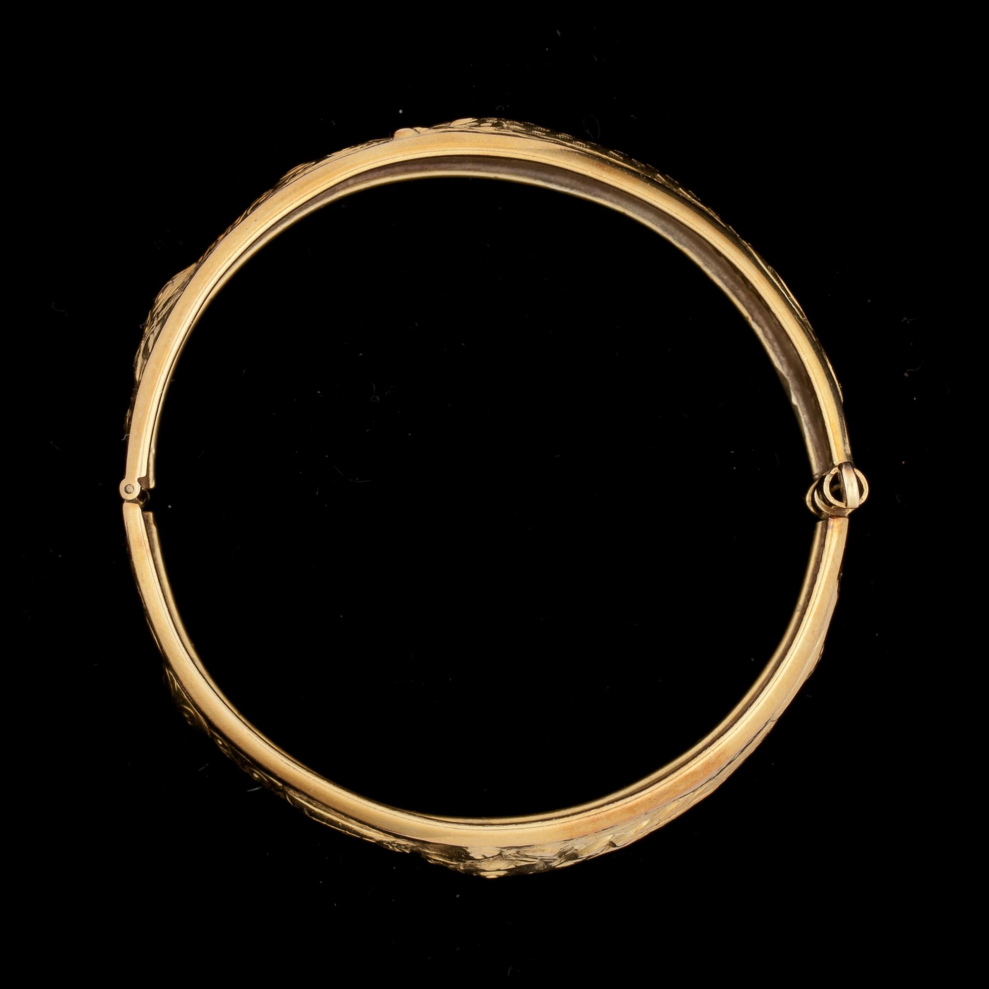 ARMRING, stel, 18k guld. Vikt ca 41 g.