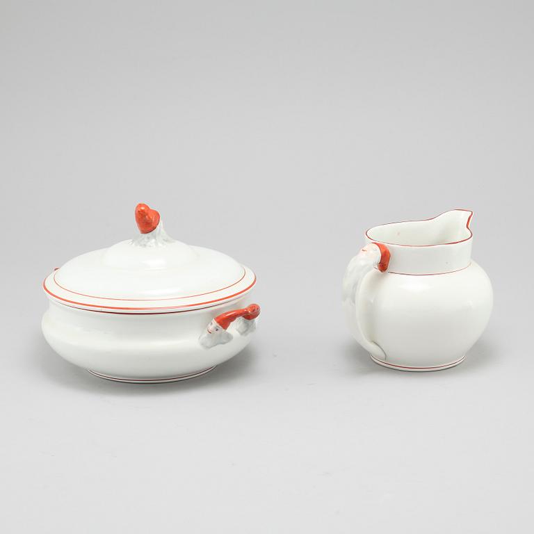 An earthenware porrige bowl and a jug from Rörstrand, early 20th century.