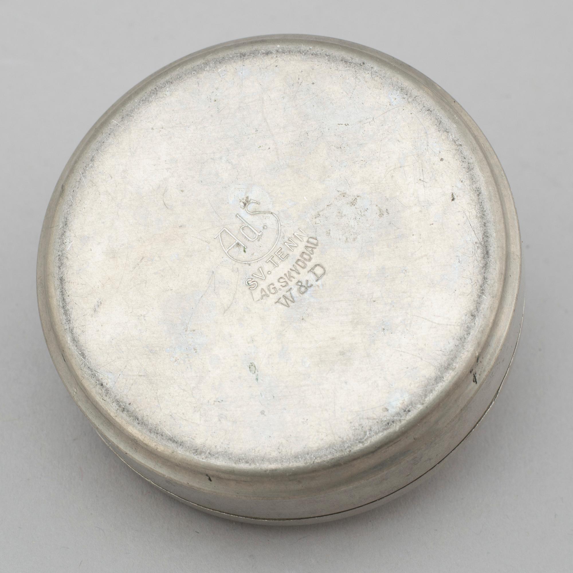 A PEWTER BUTTON BOX, 'Originell', Widerholm & Dahlberg, Eskilstuna.