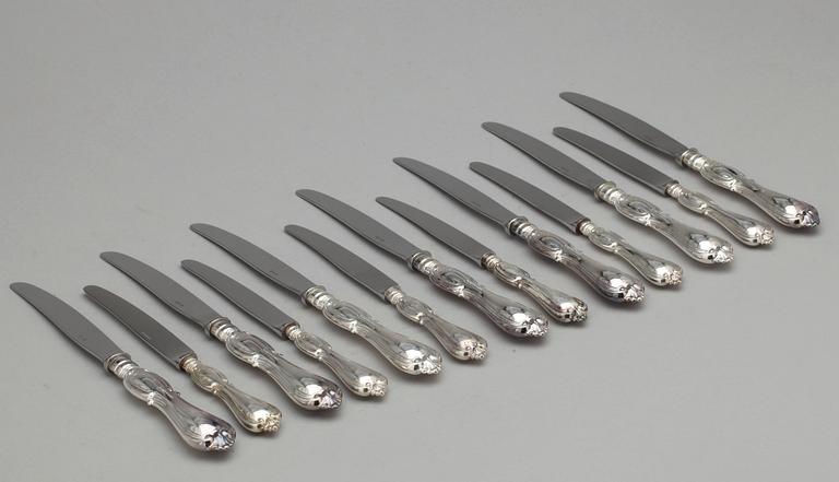 KNIVAR, 12+12 delar, silver, "Olga", GAB. 1900-talets senare del.