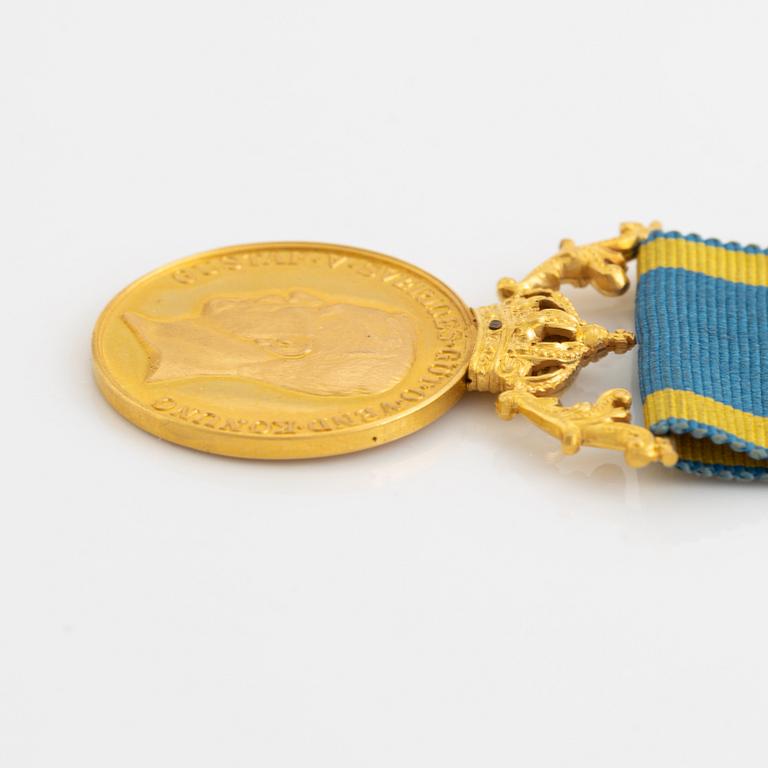 Medalj, Gustav V, guld, "För medborgerlig förtjänst", i etui, 1938.