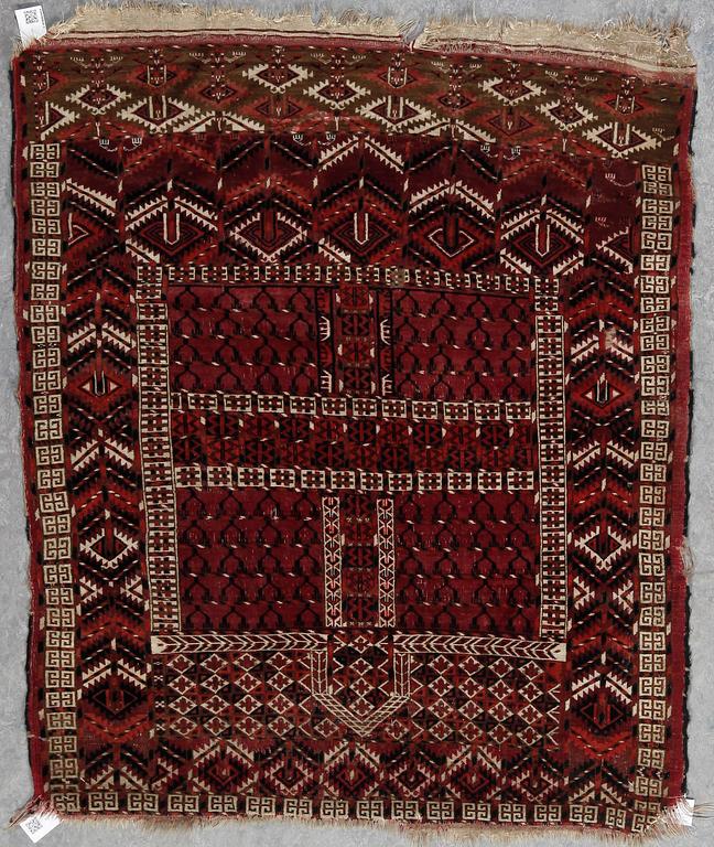 MATTA, Antik/semiantik Turkmensk Ensi, ca 132x116 cm.